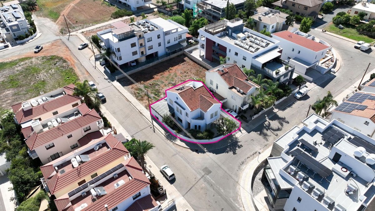 Lakatamia, Nicosia Detached Villa For Sale | WW31614