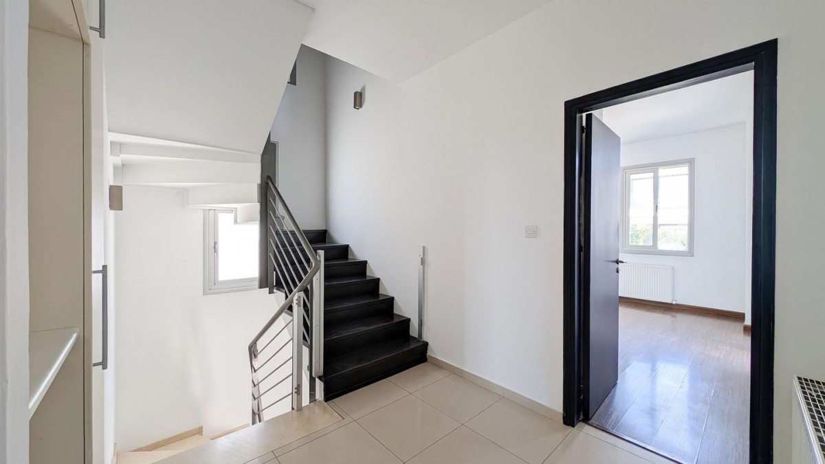 Four-Bedroom House with attic in Lakatamia, Nicosia