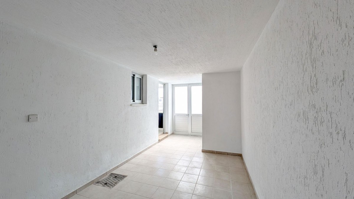 Four-Bedroom House with attic in Lakatamia, Nicosia