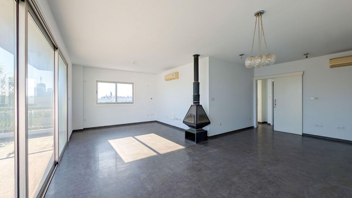 Top Floor Three-bedroom apartment in Agios Vasilios Quarter, Strovolos, Nicosia
