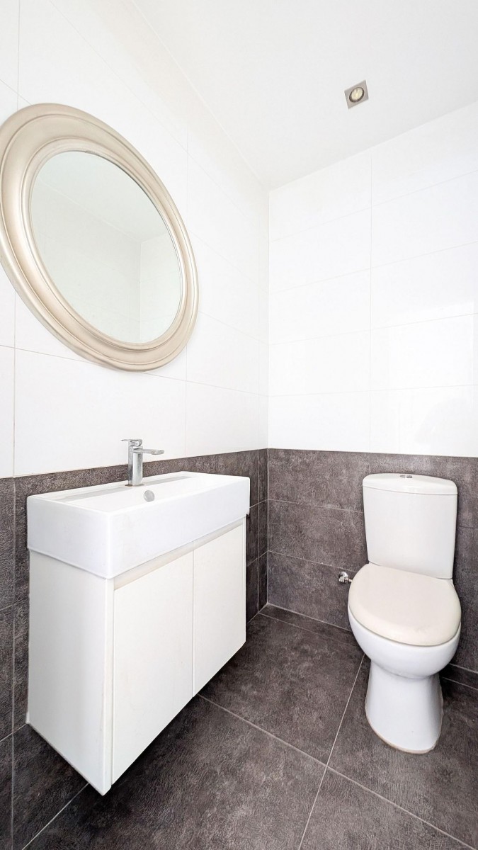 Top Floor Three-bedroom apartment in Agios Vasilios Quarter, Strovolos, Nicosia