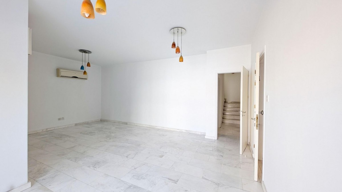 Three-bedroom apartment in Ag. Konstantinou & Elenis, Nicosia