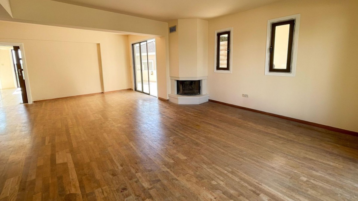 Three-Bedroom House with attic in Lakatameia, Nicosia