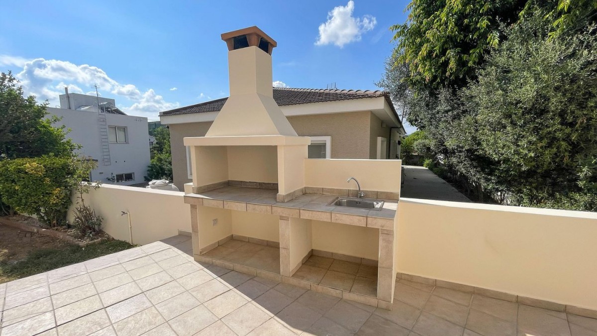 Three-Bedroom House with attic in Lakatameia, Nicosia