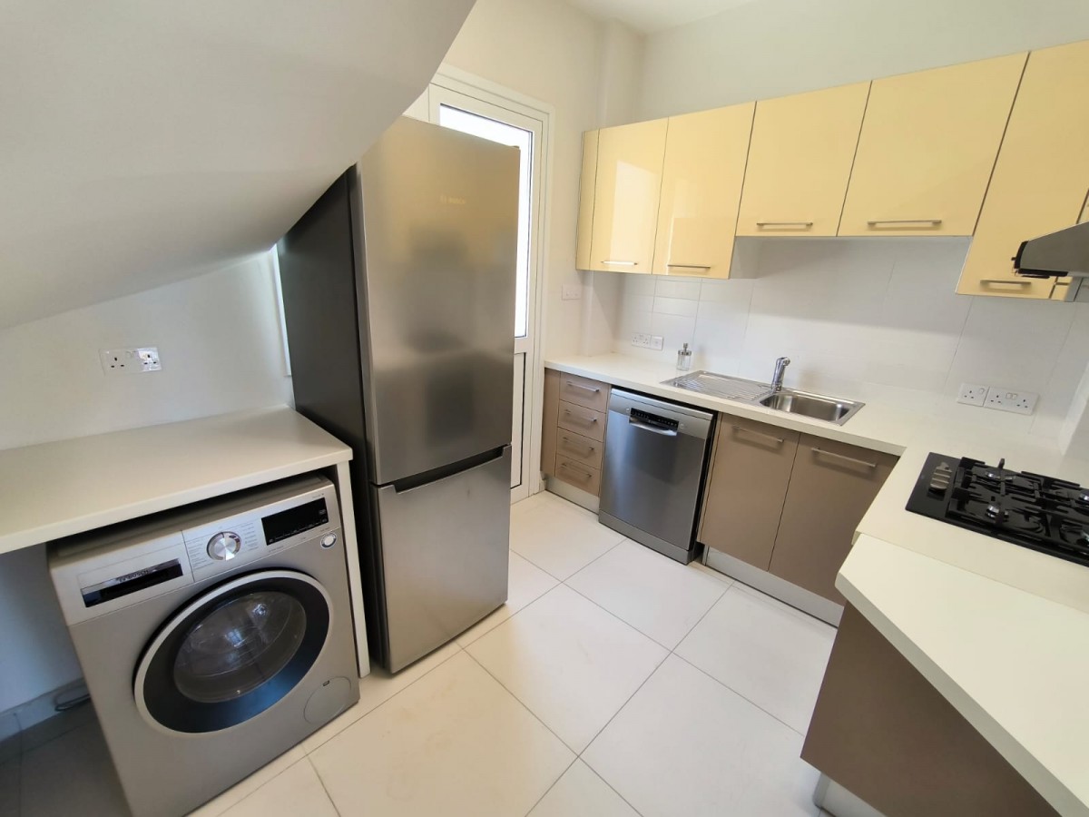 Semi Detached Villa For Rent  in  Chlorakas