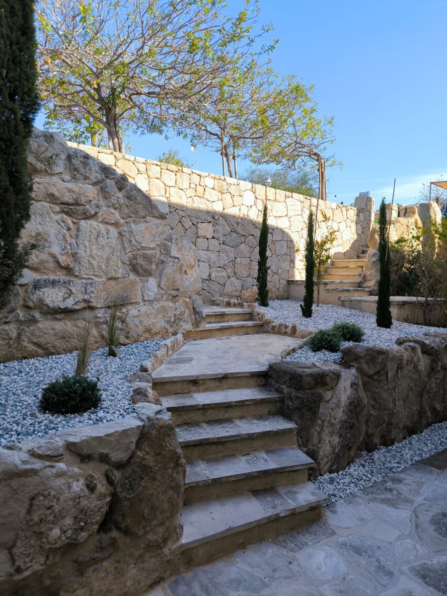 Semi Detached Villa For Rent  in  Chlorakas
