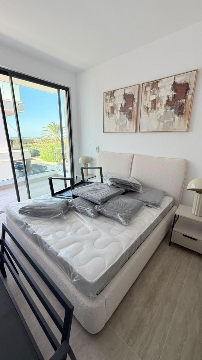 Apartment For Rent  in  Select Location