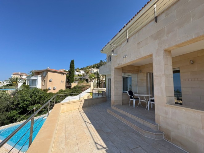 Detached Villa For Sale  in  Peyia