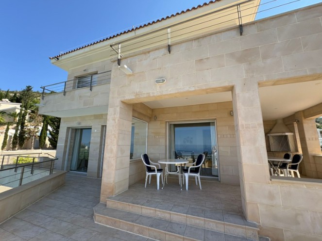 Detached Villa For Sale  in  Peyia