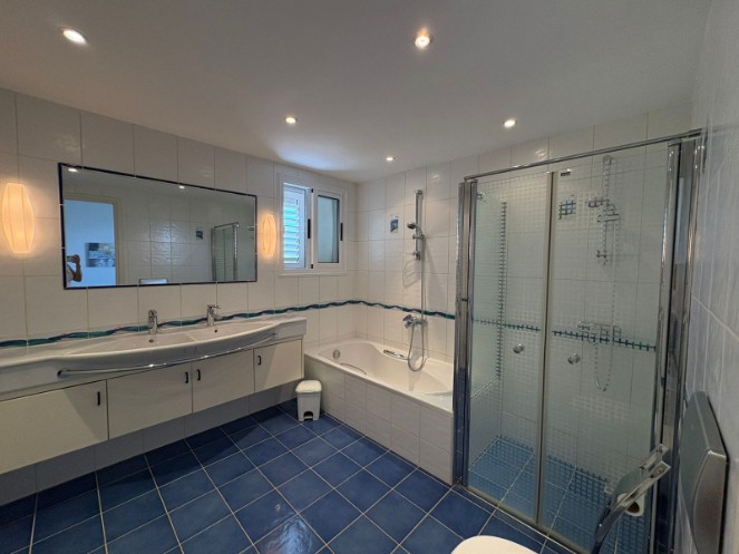 Detached Villa For Sale  in  Peyia