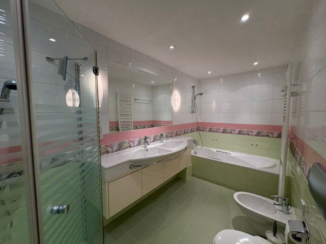 Detached Villa For Sale  in  Peyia