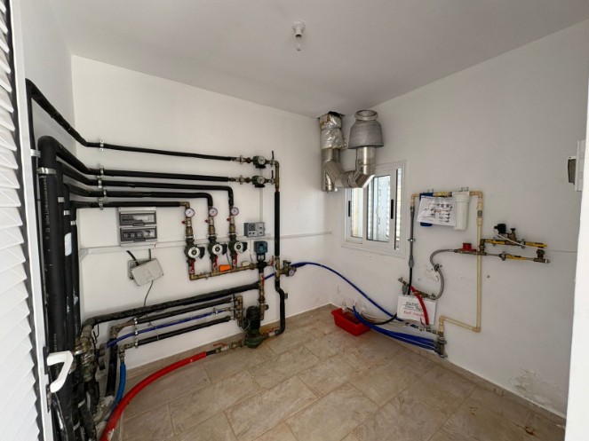 Detached Villa For Sale  in  Peyia