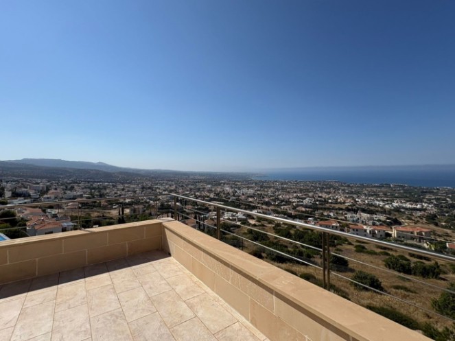 Detached Villa For Sale  in  Peyia