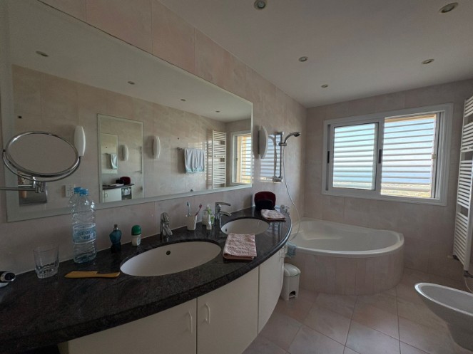 Detached Villa For Sale  in  Peyia