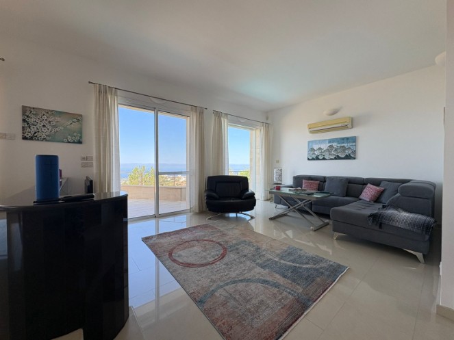 Detached Villa For Sale  in  Peyia