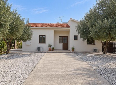 Armou, Paphos Bungalow For Sale | WW31647