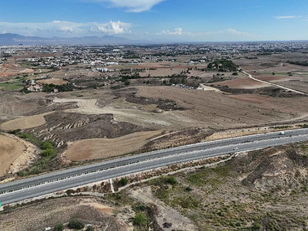 Field - Lakatameia, Nicosia