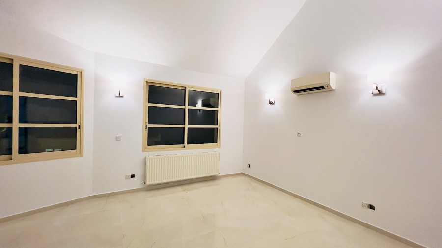Detached Villa For Sale  in  Palodeia