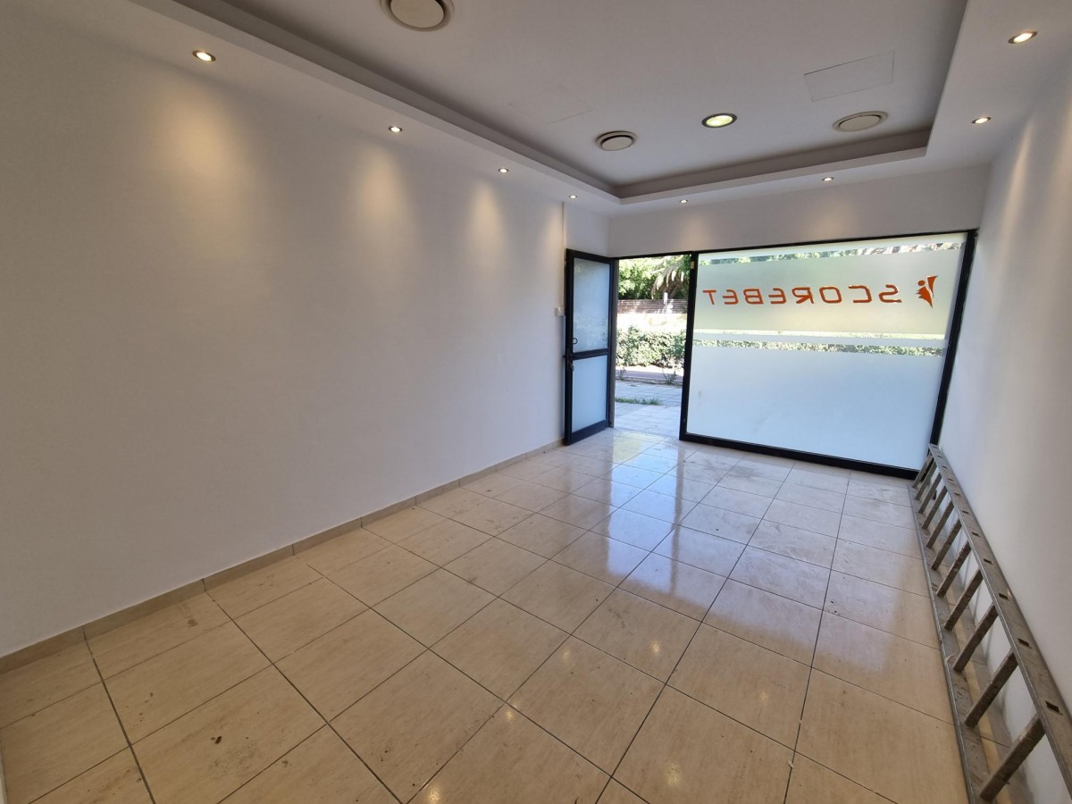 Shop For Rent  in  Kato Paphos