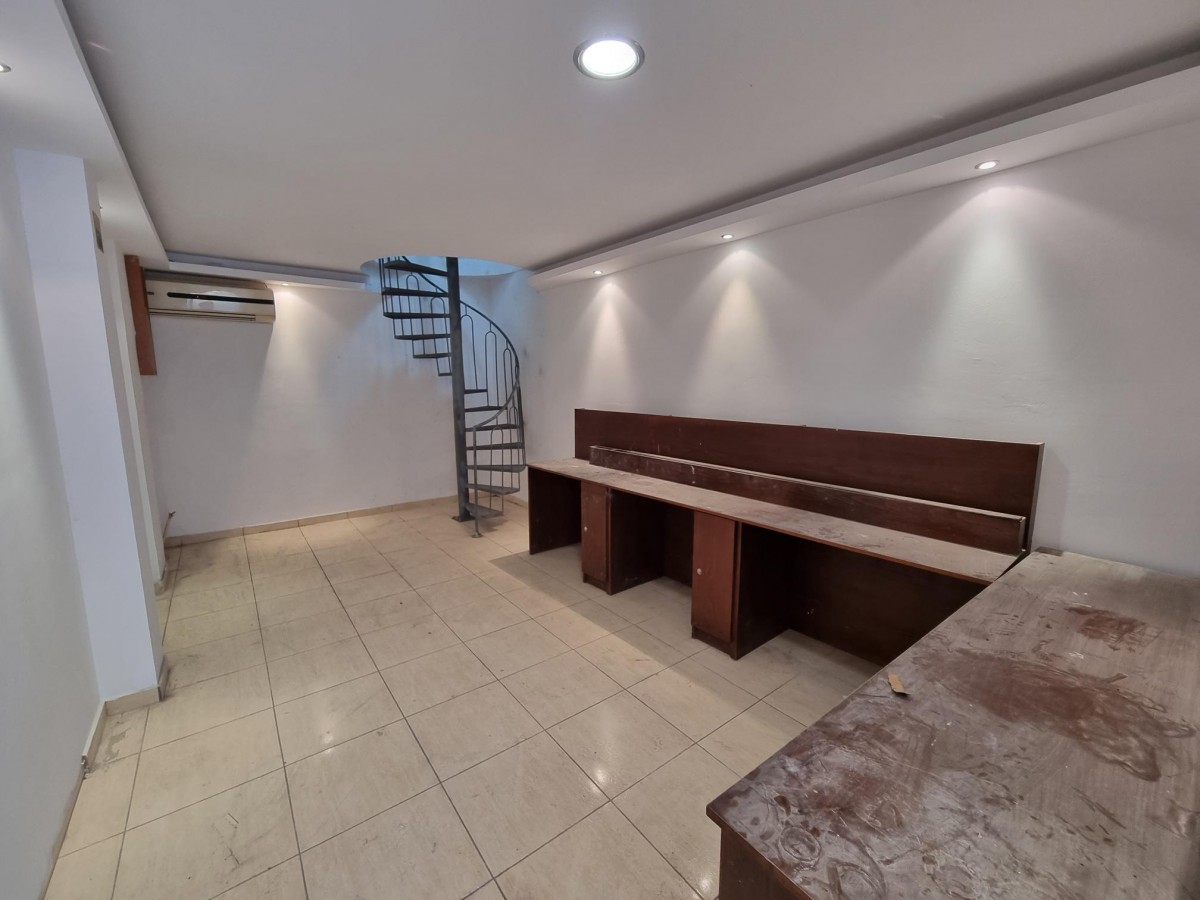 Shop For Rent  in  Kato Paphos