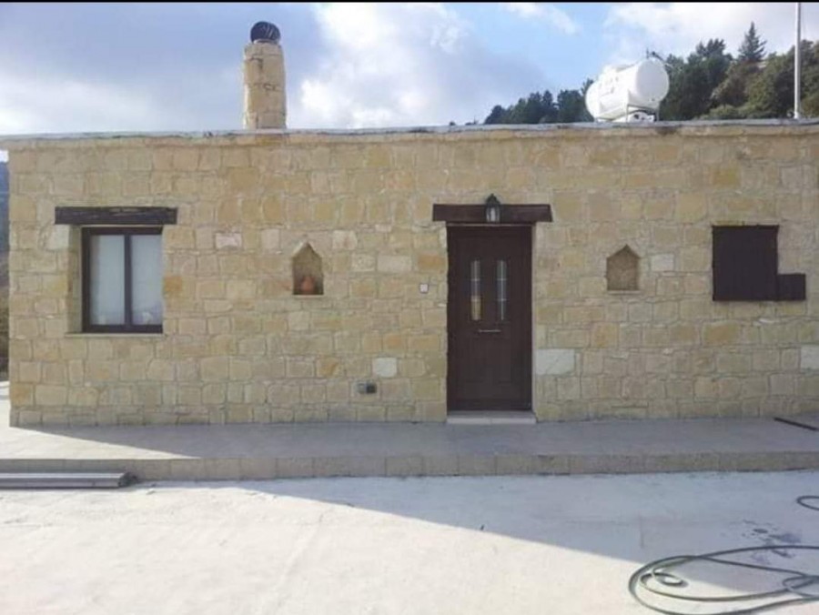 Koilineia, Paphos Stone House For Sale | WW11797