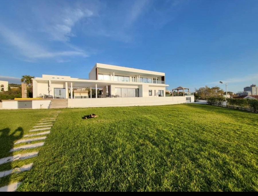 Detached Villa For Sale  in  Peyia - Sea Caves