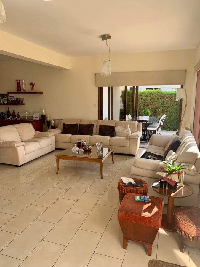 Detached Villa For Sale  in  Yeroskipou