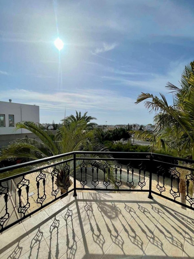 Detached Villa For Sale  in  Yeroskipou