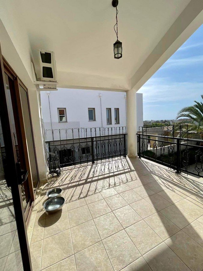 Detached Villa For Sale  in  Yeroskipou