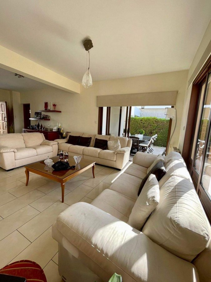 Detached Villa For Sale  in  Yeroskipou