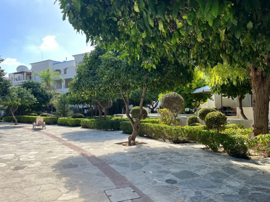 Floor Apartment  For Sale  in  Kato Paphos - Universal