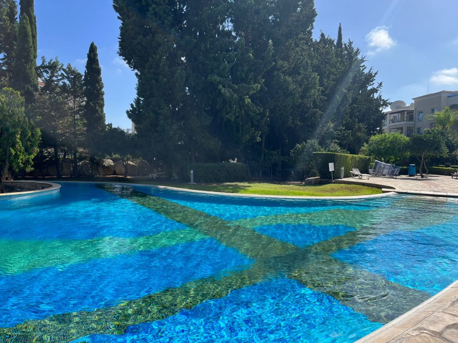 Floor Apartment  For Sale  in  Kato Paphos - Universal