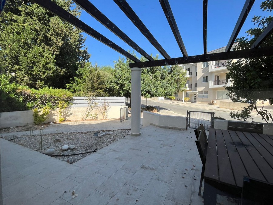 Floor Apartment  For Sale  in  Kato Paphos - Universal