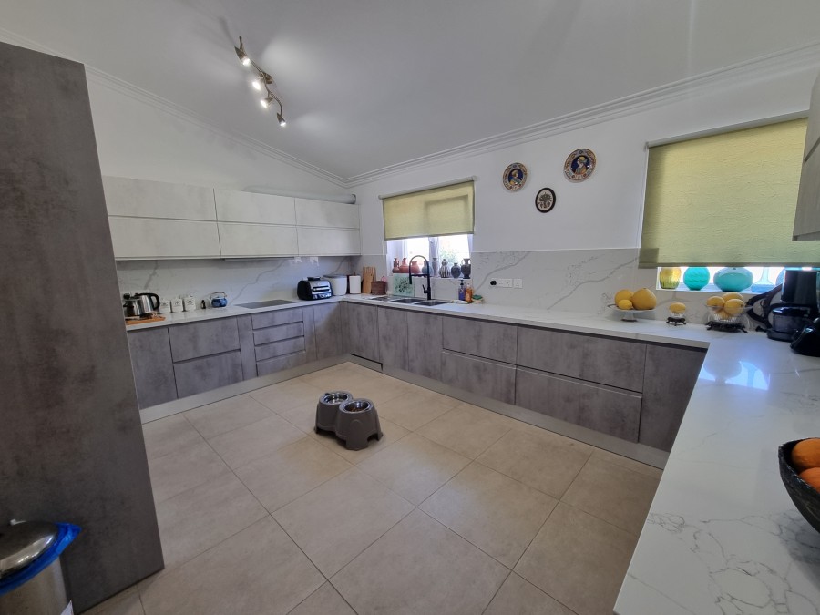 Bungalow For Sale  in  Tala