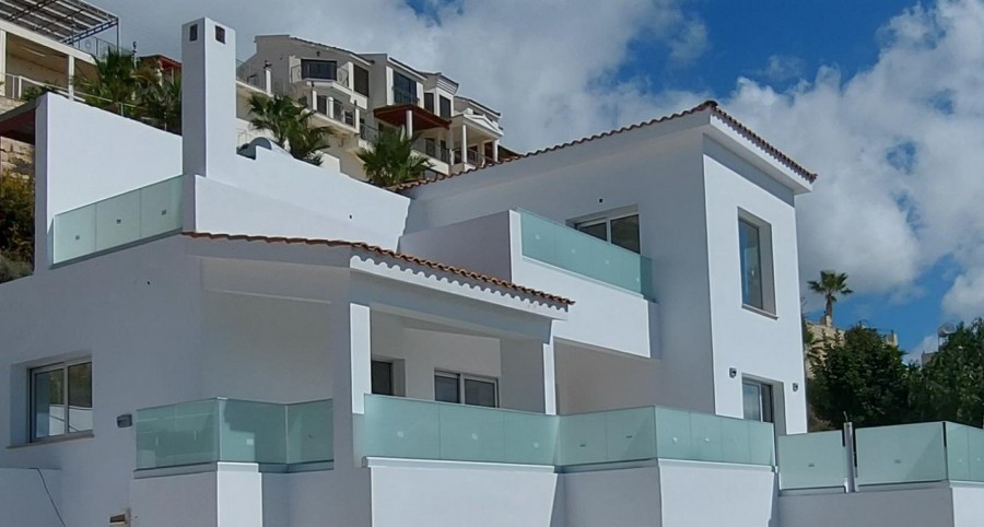 Detached Villa For Sale  in  Peyia