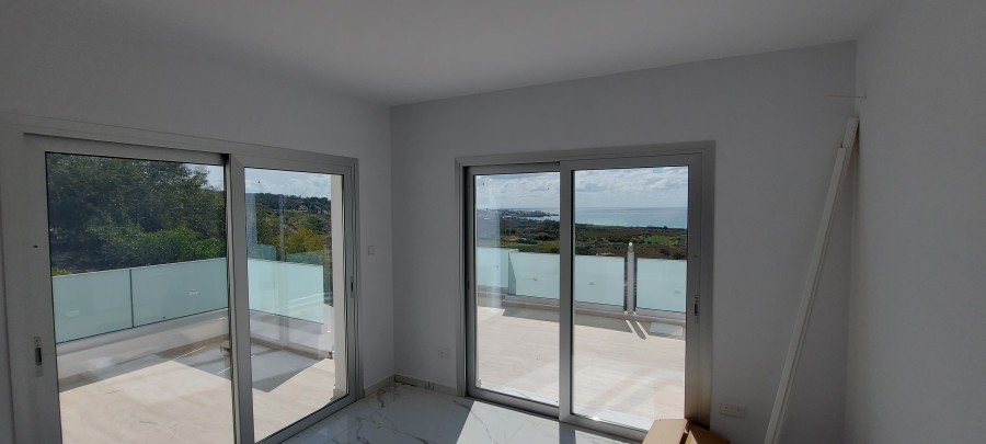 Detached Villa For Sale  in  Peyia