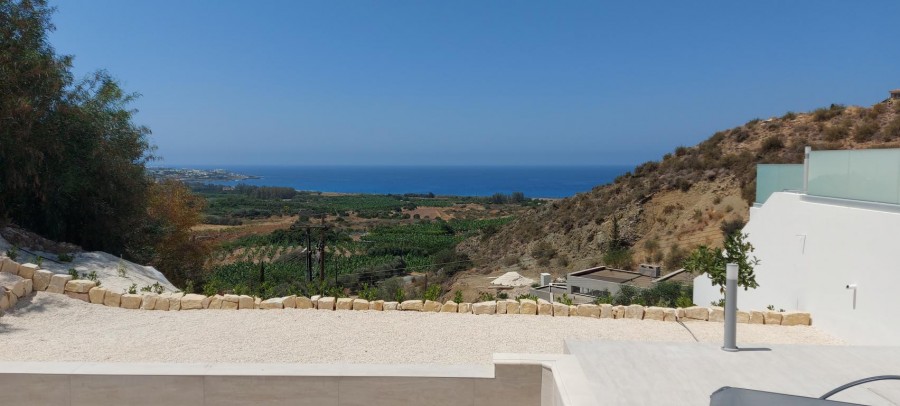Detached Villa For Sale  in  Peyia