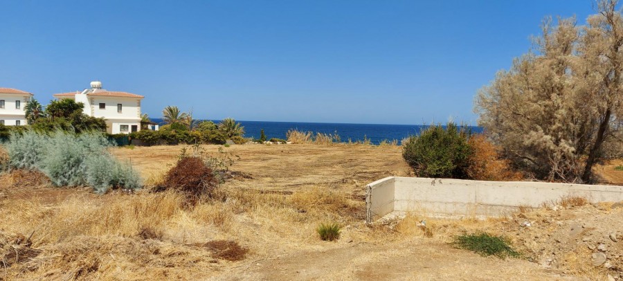 Detached Villa For Sale  in  Pomos