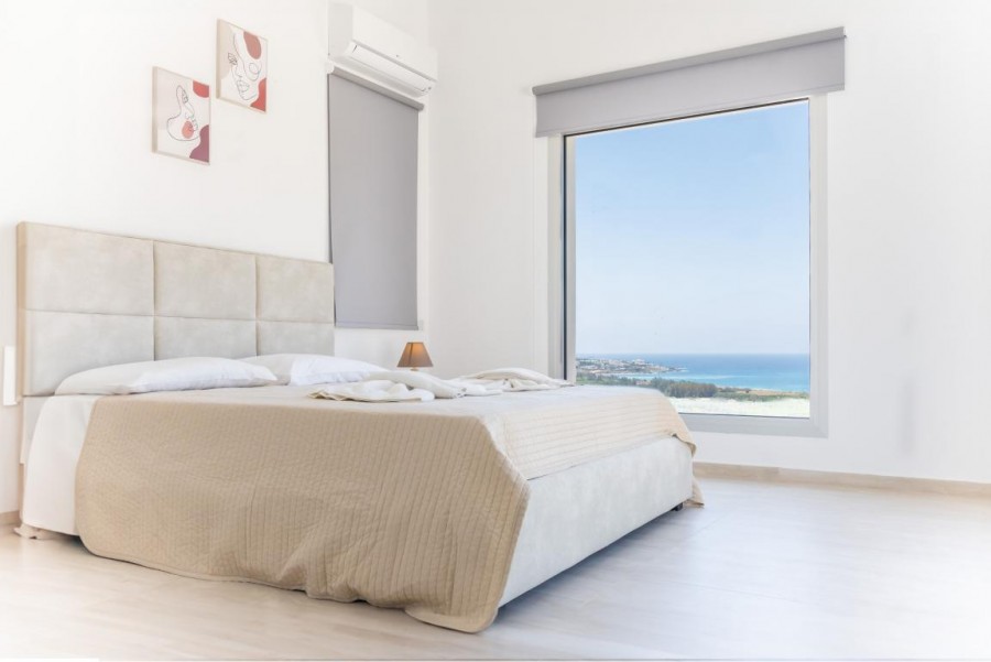 Detached Villa For Sale  in  Peyia