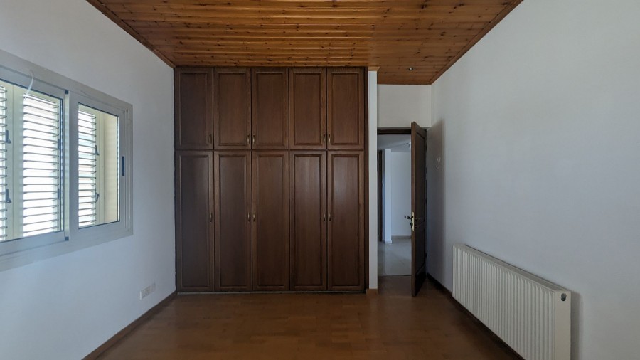 Detached Villa For Sale  in  Lakatamia