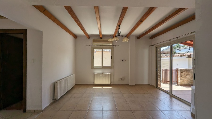 Detached Villa For Sale  in  Lakatamia