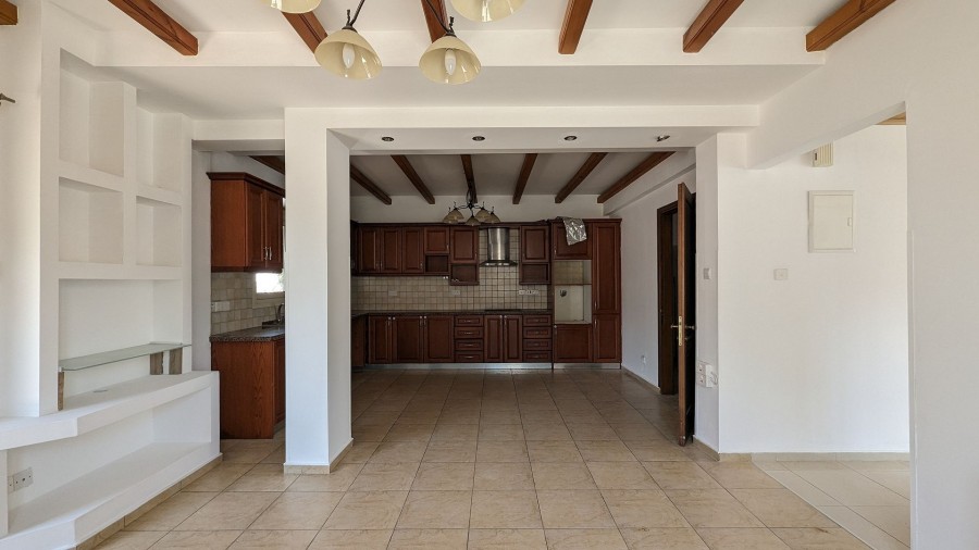 Detached Villa For Sale  in  Lakatamia