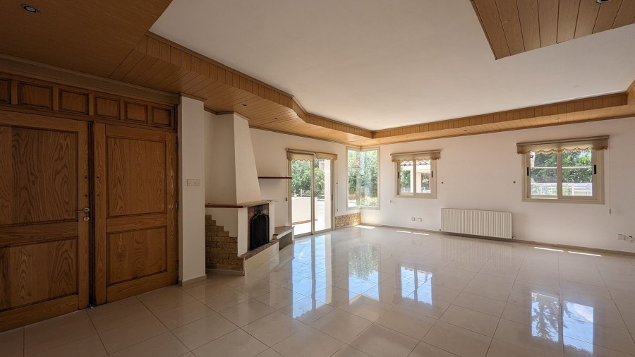 Detached Villa For Sale  in  Lakatamia