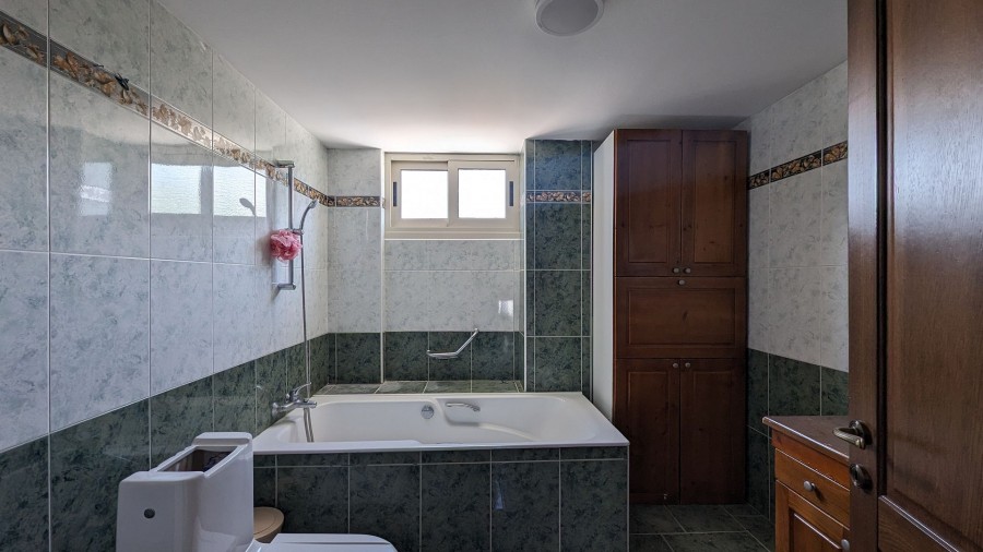 Detached Villa For Sale  in  Lakatamia