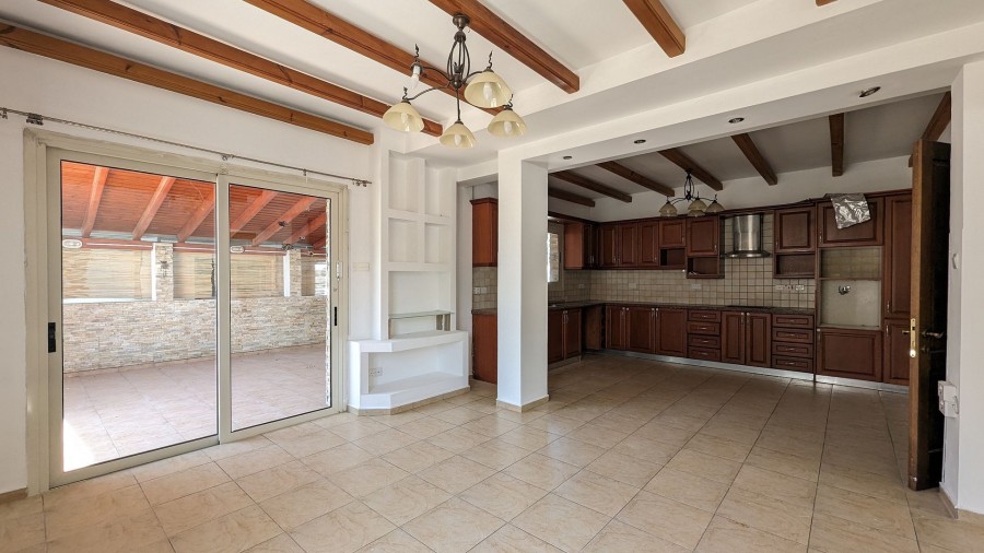 Detached Villa For Sale  in  Lakatamia