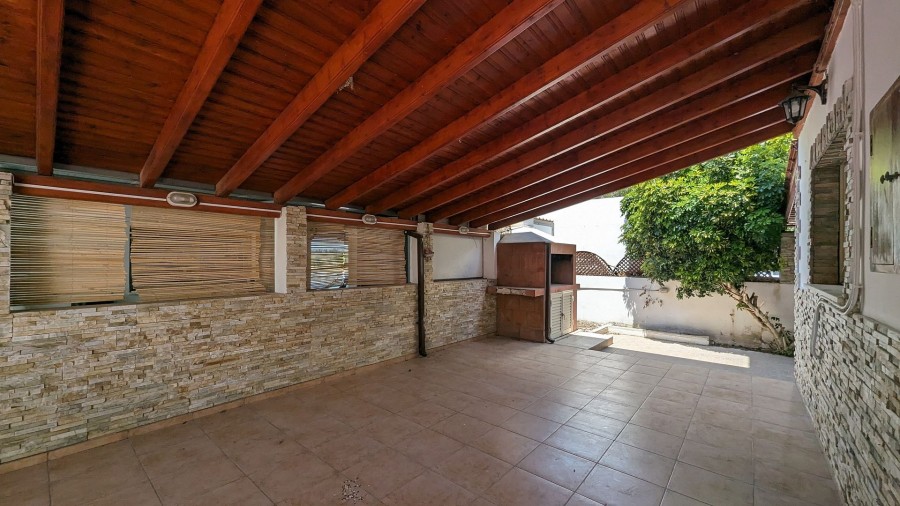 Detached Villa For Sale  in  Lakatamia