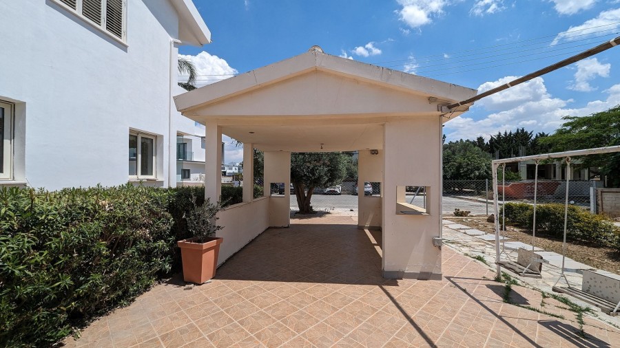 Detached Villa For Sale  in  Lakatamia