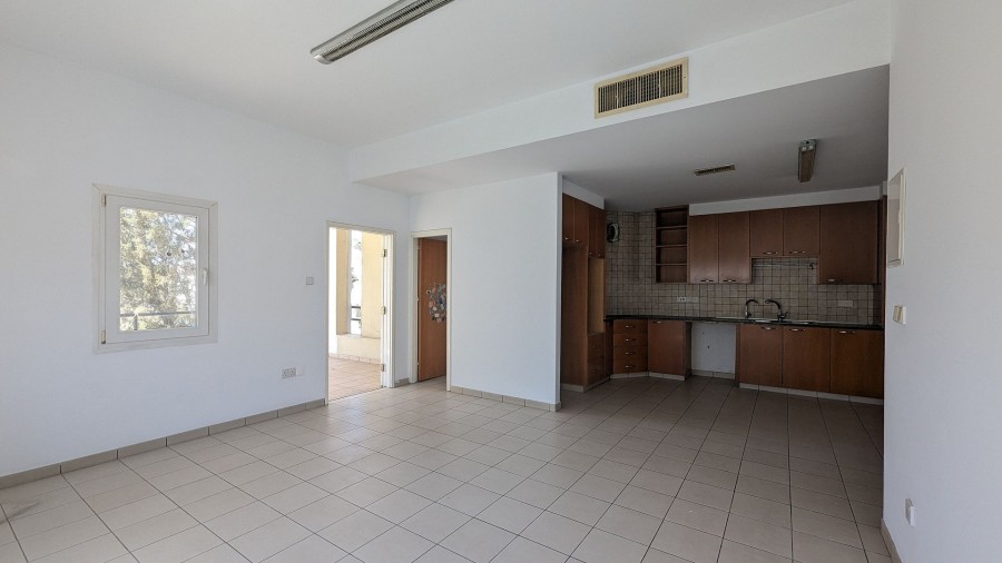Semi Detached Villa For Sale  in  Strovolos
