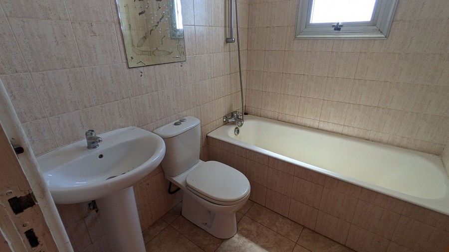 Mixed Use Building For Sale  in  Xylofagou