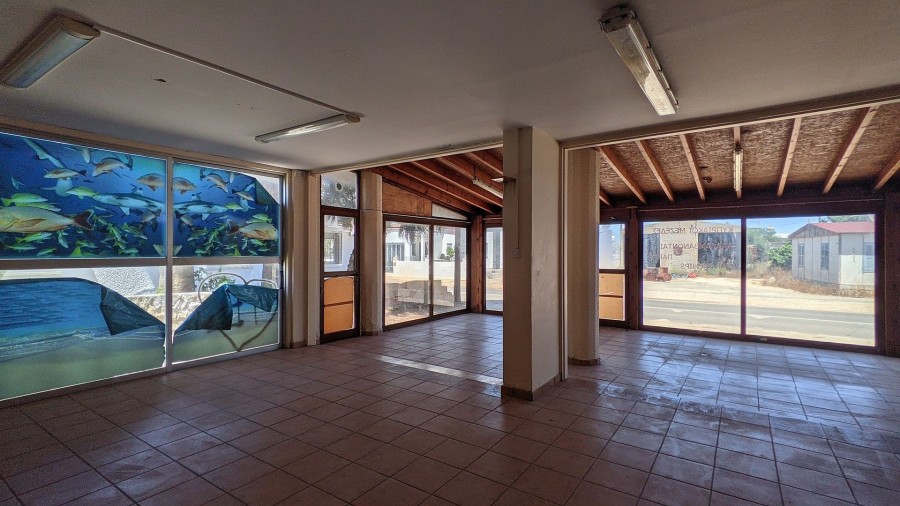 Mixed Use Building For Sale  in  Xylofagou